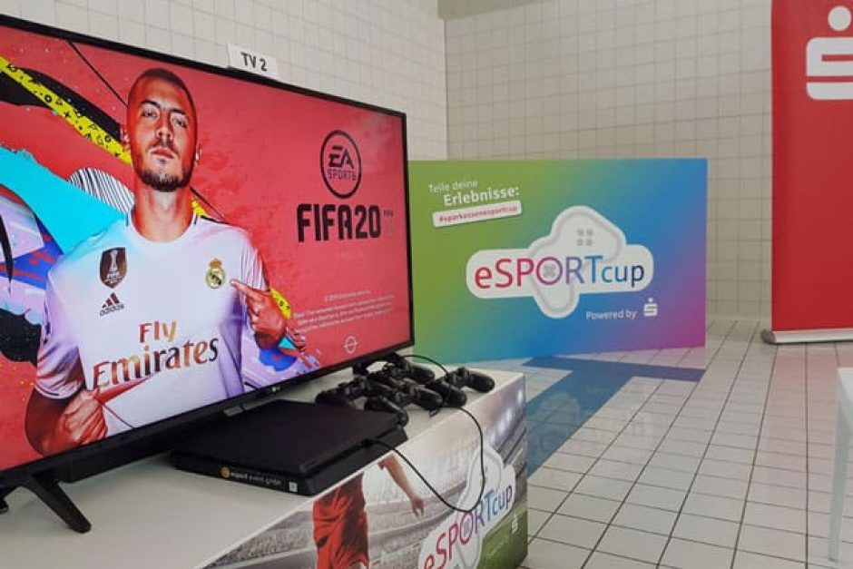 Let´s play FIFA: Sparkasse mal anders